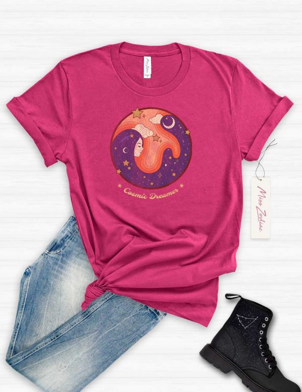 Cosmic Dreamer Graphic T-shirt Berry